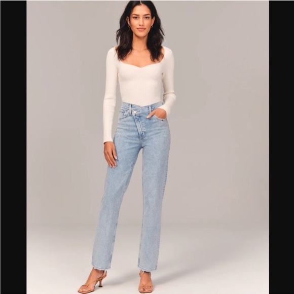 Abercrombie & Fitch The 90's Straight Ultra High Rise Cross Over Waist Jeans - Picture 10 of 10